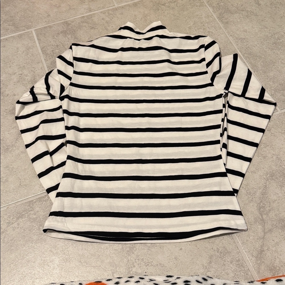 SHEIN Black and White Striped Long Sleeve Top - Picture 2 of 3